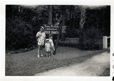 Tommy Bartlett’s International Deer Ranch